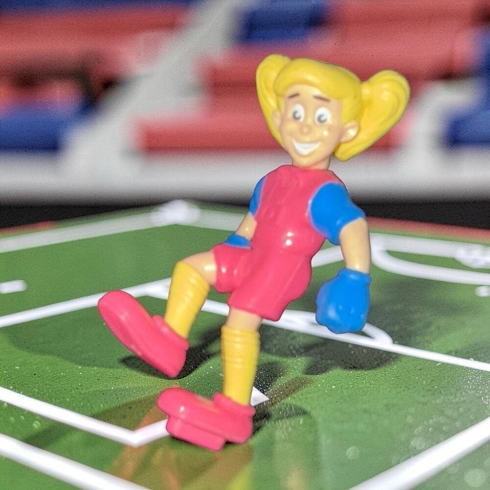 1994 Burger King Kids Club Join the Team Toy Snaps Soccer Girl Figure A52